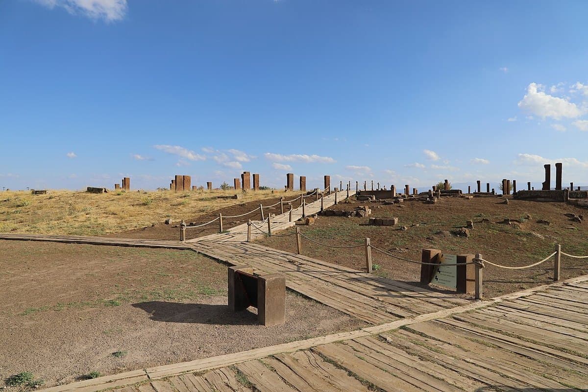 Cimitero selgiuchide di Ahlat — foto 2