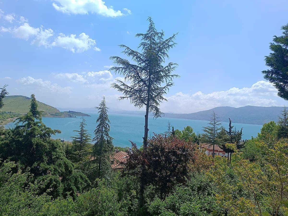 Lago di Hazar — foto 2