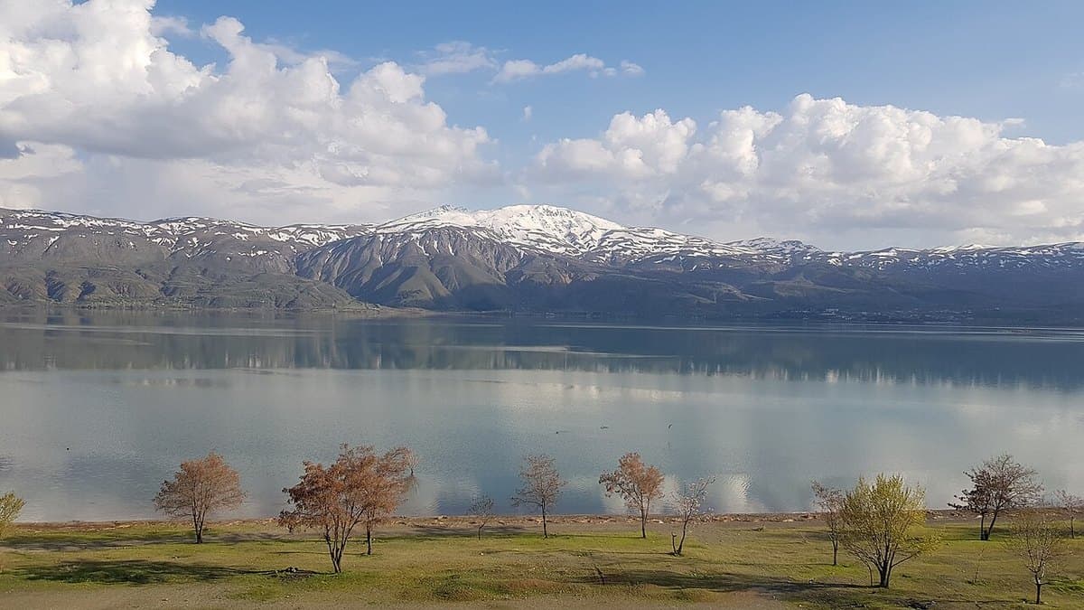 Lago di Hazar — foto 3