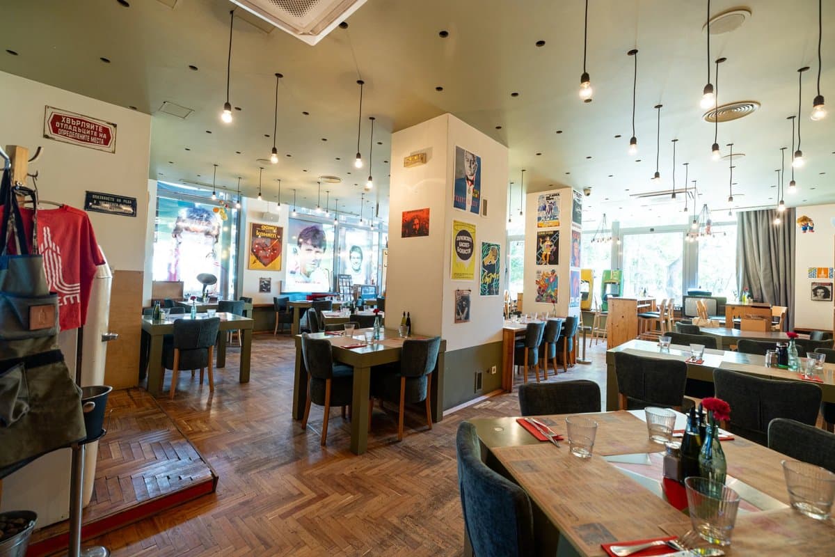 Raketa Rakia Bar