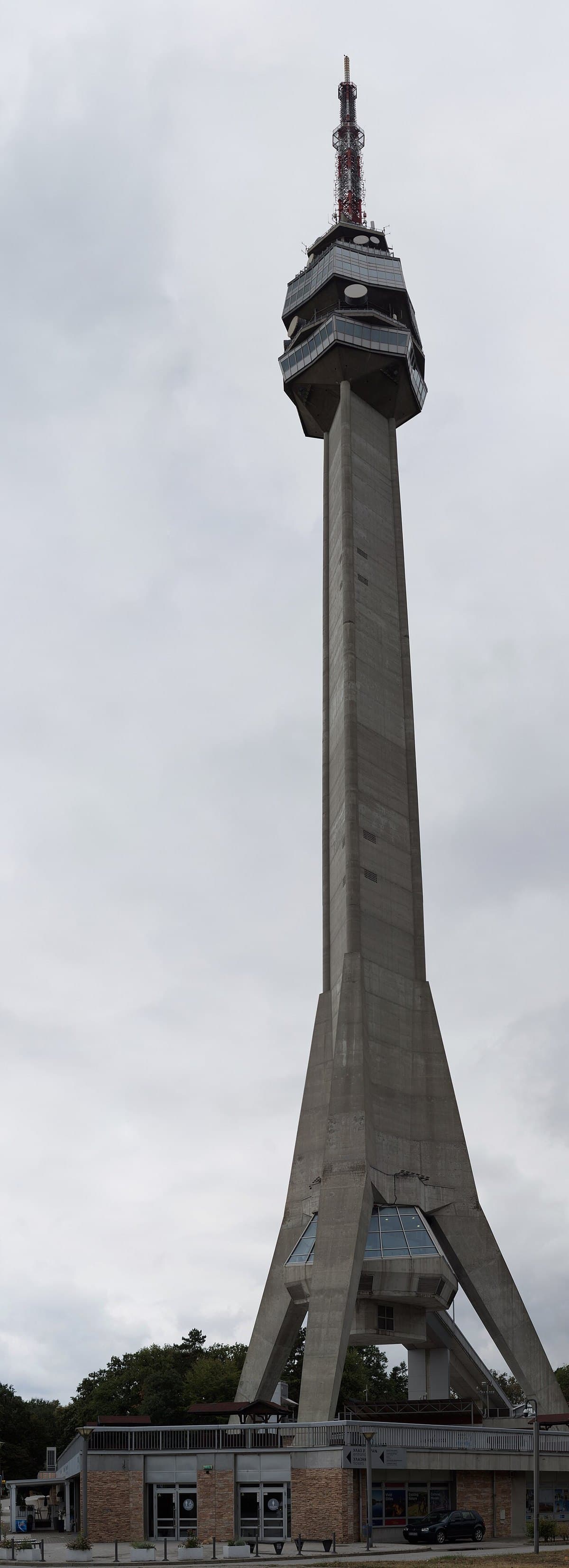 Torre di Avala — foto 3