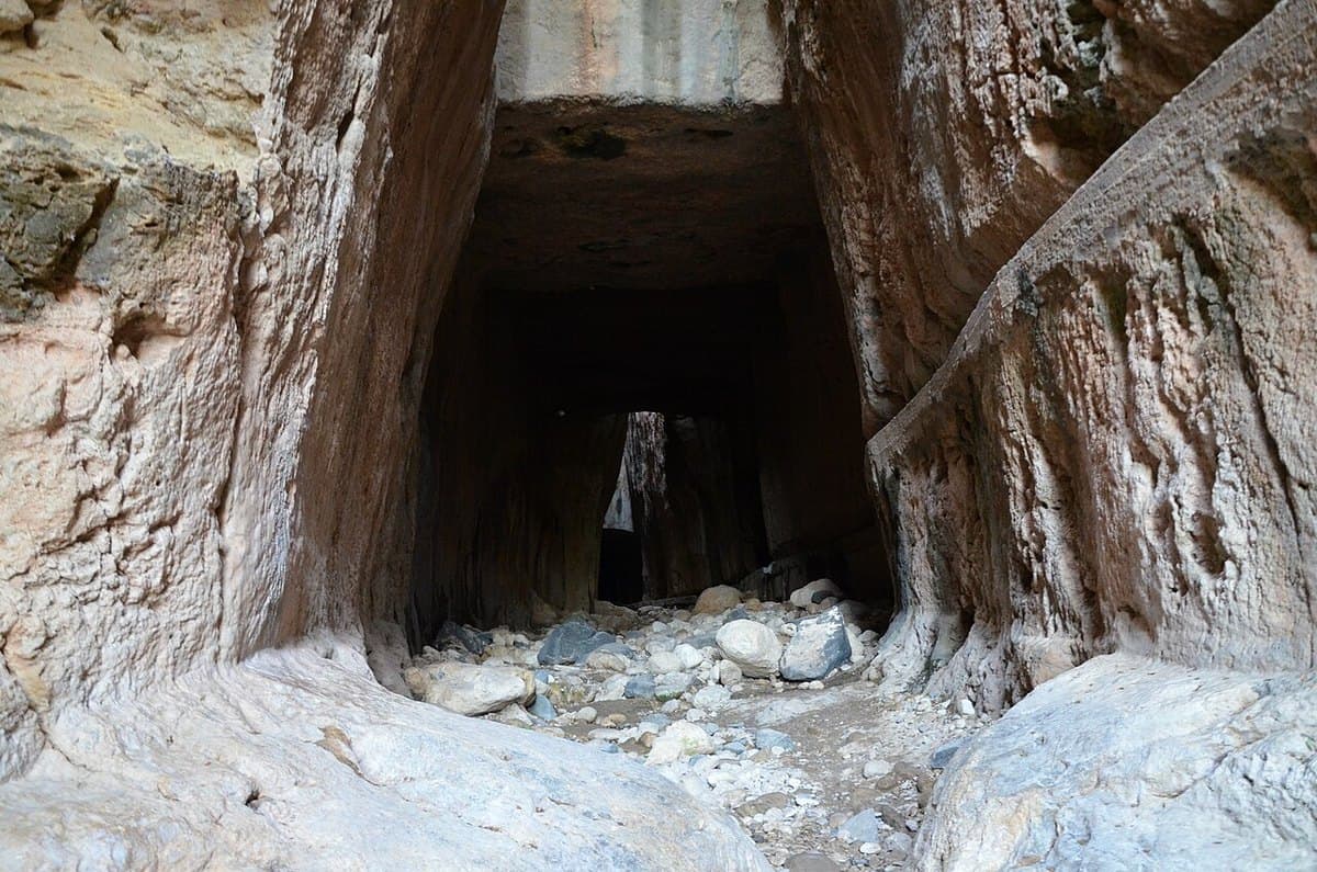 Tunnel di Vespasiano e Tito — foto 2