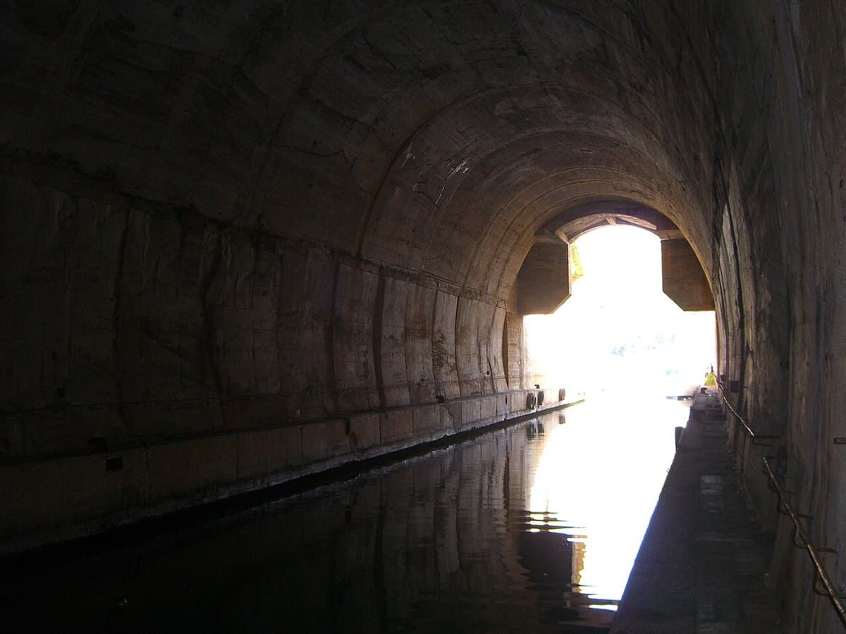 Tunnel sottomarini di Vis